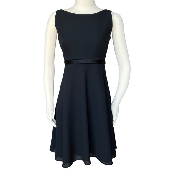 Laundry By Shelli Segal Black Crepe Open Back Cocktail Dress Size 8 - Picture 2 of 9